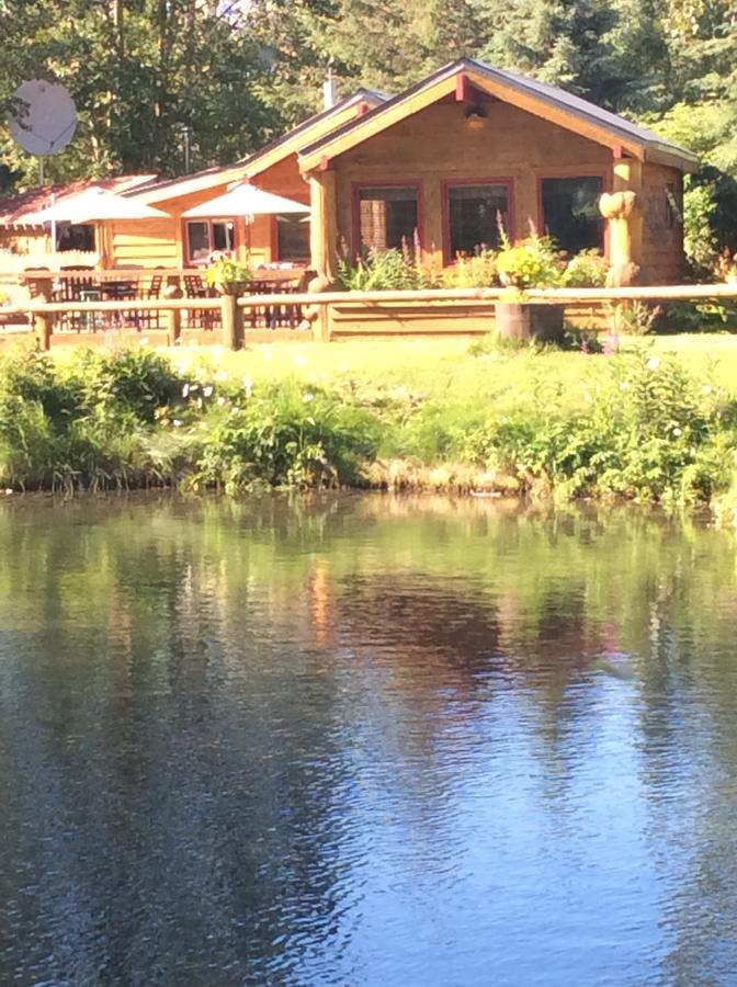 Bowman'S Bearcreek Lodge Hope ภายนอก รูปภาพ
